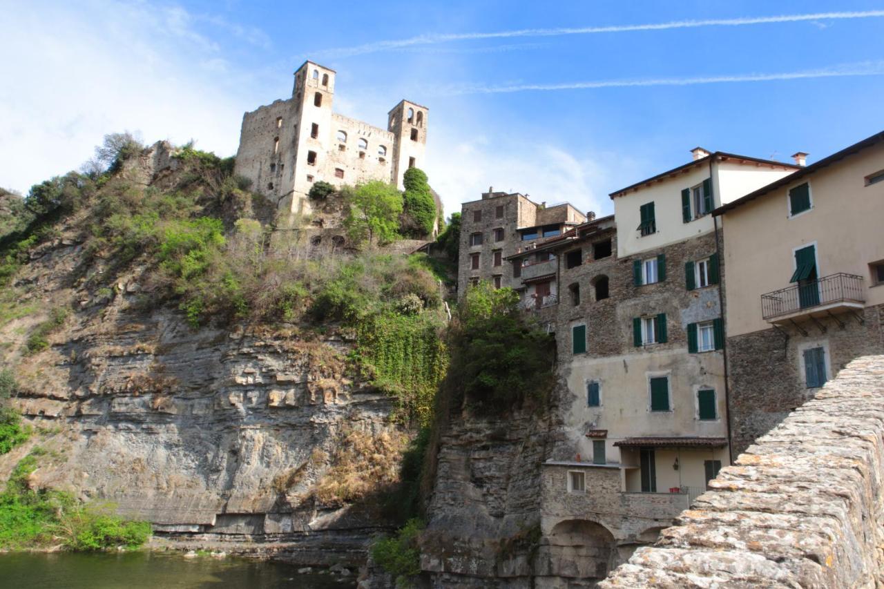 Villa La Casa Degli Alberi à Dolceacqua Extérieur photo