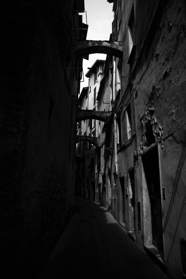 Villa La Casa Degli Alberi à Dolceacqua Extérieur photo