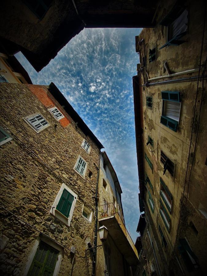 Villa La Casa Degli Alberi à Dolceacqua Extérieur photo