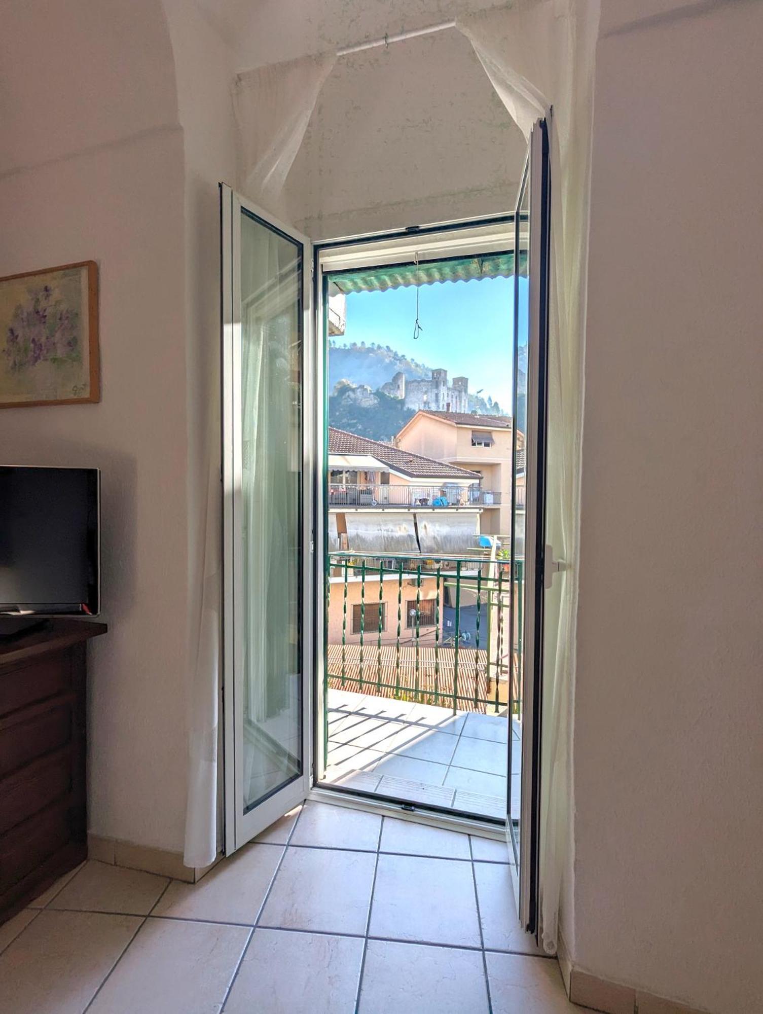 Villa La Casa Degli Alberi à Dolceacqua Extérieur photo